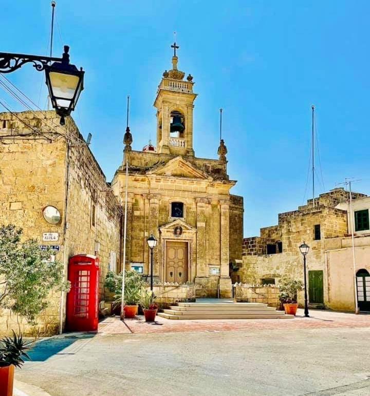 Village Kerċem