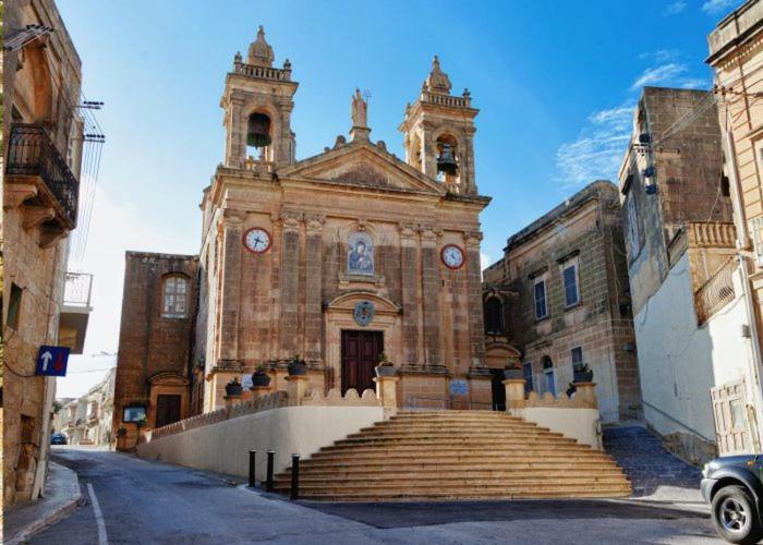 Village * Kerċem